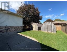 15 TREADWELL STREET E - 35