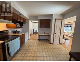 15 TREADWELL STREET E - 8