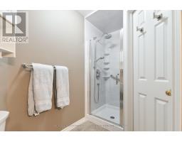 35 - 1241 BEAVERBROOK AVENUE - 12