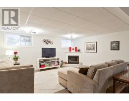 35 - 1241 BEAVERBROOK AVENUE - 15