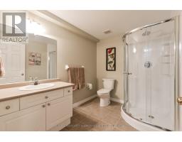 35 - 1241 BEAVERBROOK AVENUE - 18