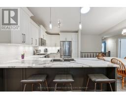 35 - 1241 BEAVERBROOK AVENUE - 4