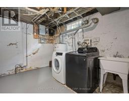 623 WALLACE AVENUE - 32