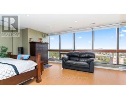 2207 - 389 DUNDAS STREET - 15