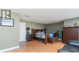 2207 - 389 DUNDAS STREET - 16