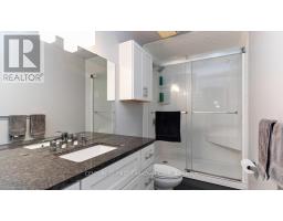 2207 - 389 DUNDAS STREET - 20