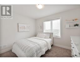 1366 THORNLEY STREET - 28