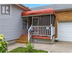 45 MARY STREET E - 2