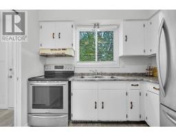 34 HEARTHSIDE PLACE - 15
