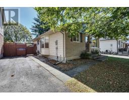 34 HEARTHSIDE PLACE - 2