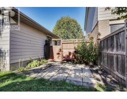 34 HEARTHSIDE PLACE - 33