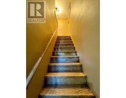 9 - 577 THIRD STREET - 18