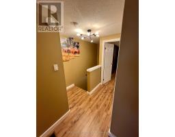 9 - 577 THIRD STREET - 25