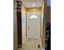 9 - 577 THIRD STREET - 3