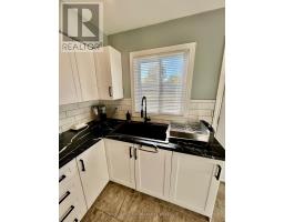 9 - 577 THIRD STREET - 7