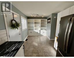 9 - 577 THIRD STREET - 9