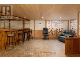 23 OAK STREET - 12