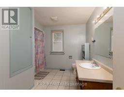 23 OAK STREET - 9