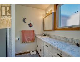 33 FOURWINDS ROAD - 30