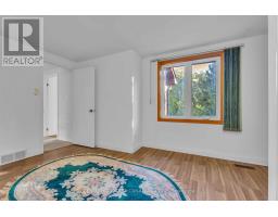 33 FOURWINDS ROAD - 34