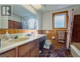 33 FOURWINDS ROAD - 35