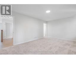 21 BERARDI CRESCENT - 21