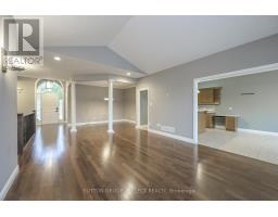 305 SKYLINE AVENUE - 8