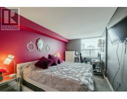 1705 - 389 DUNDAS STREET W - 18