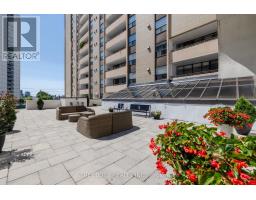 1705 - 389 DUNDAS STREET W - 31