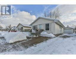 92 SNOWDON CRESCENT - 2