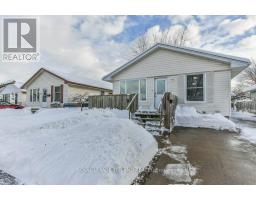 92 SNOWDON CRESCENT - 3