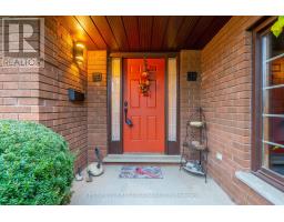 66 NANETTE CRESCENT - 3