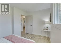 32 CLARK STREET - 25