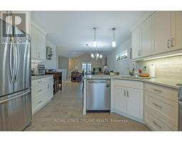 11 - 234 PEACH TREE BOULEVARD - 15