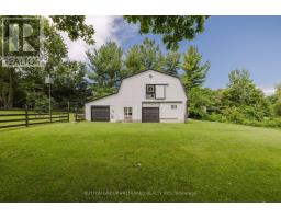 3304 HAMILTON ROAD - 23