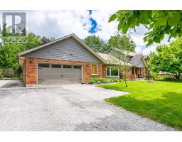 272 CHITTICK CRESCENT - 2