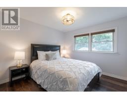 221 MERLIN CRESCENT - 17