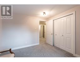 8 - 70 SUNNYSIDE DRIVE - 27