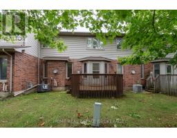 8 - 70 SUNNYSIDE DRIVE - 37