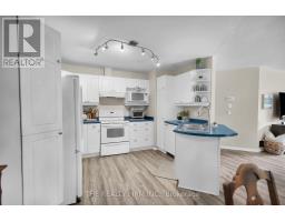 23 - 875 THISTLEDOWN WAY - 20