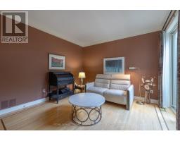 43 - 1040 RIVERSIDE DRIVE - 21