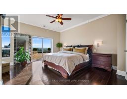 1403 - 240 VILLAGEWALK BOULEVARD - 11