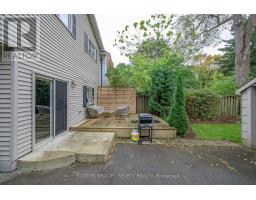 943 COLBORNE STREET - 32