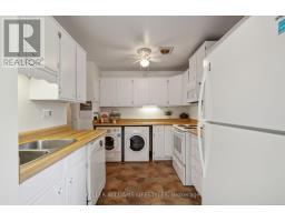 116 - 300 EVERGLADE CRESCENT - 17