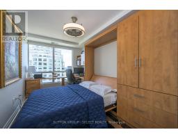 810 - 240 VILLAGEWALK BOULEVARD - 9