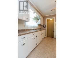16 KINTAIL CRESCENT - 14