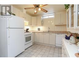 16 KINTAIL CRESCENT - 33