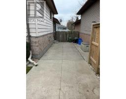 71 SPEIGHT CRESCENT - 17