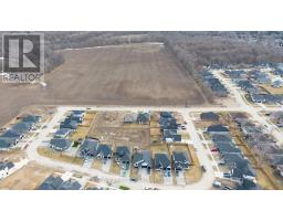 331 THORN DRIVE - 44