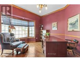 27 TETHERWOOD BOULEVARD - 13